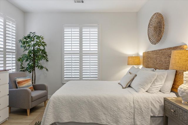 1600 Long Grove Drive 612, Mount Pleasant, SC 29464