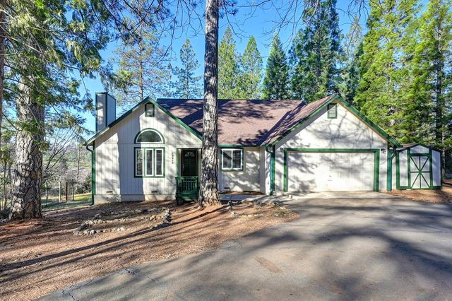 20025 Redwood Ct, Foresthill, CA 95631