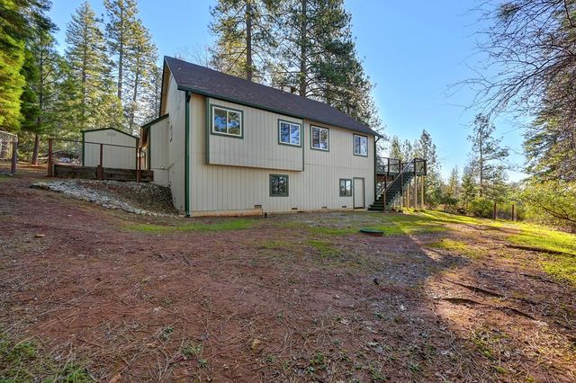 20025 Redwood Ct, Foresthill, CA 95631