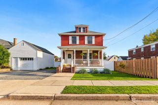 233 Grove Street, Woodbridge Proper, NJ 0709