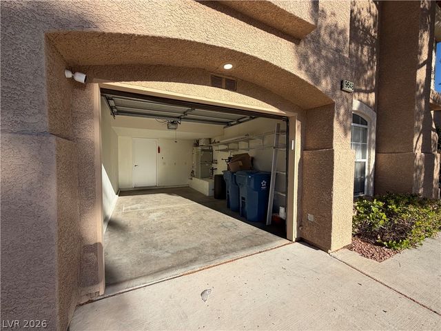 9648 Silver City Drive, Las Vegas, NV 89123