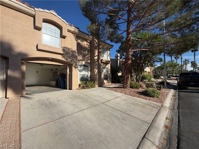 9648 Silver City Drive, Las Vegas, NV 89123