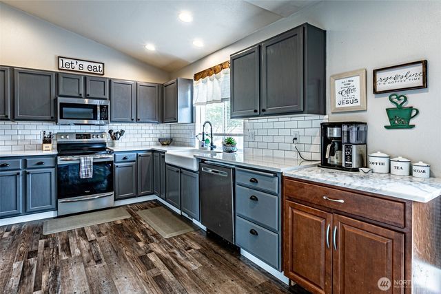 20307 82nd Avenue Ct E, Spanaway, WA 98387