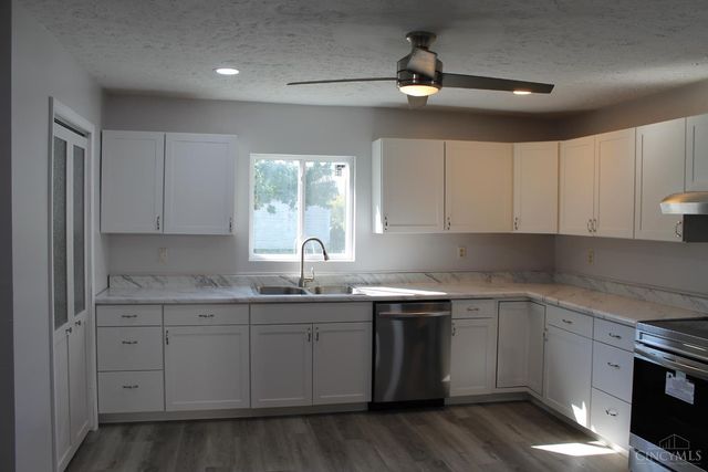 147 S Broadway Street, Midland, OH 45148