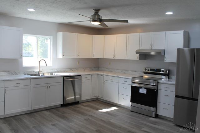 147 S Broadway Street, Midland, OH 45148