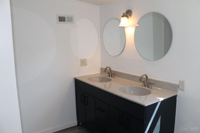 147 S Broadway Street, Midland, OH 45148