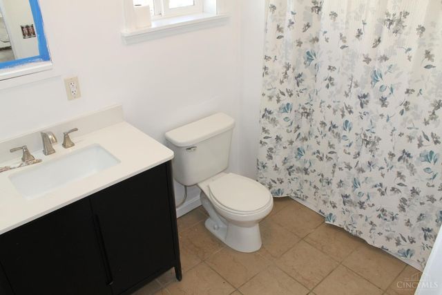 147 S Broadway Street, Midland, OH 45148