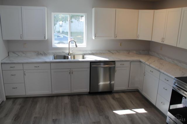 147 S Broadway Street, Midland, OH 45148