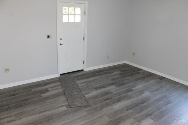 147 S Broadway Street, Midland, OH 45148