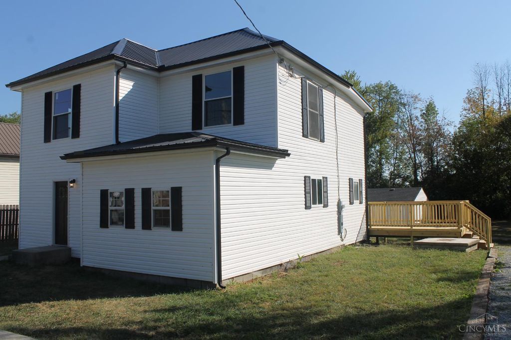 147 S Broadway Street, Midland, OH 45148