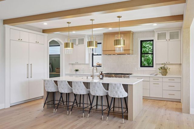 5913 Abbott Avenue S, Edina, MN 55410