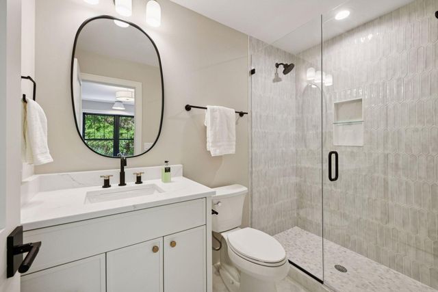 5913 Abbott Avenue S, Edina, MN 55410