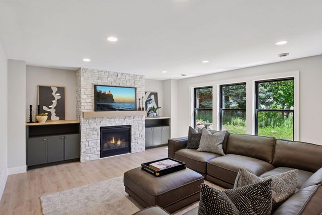 5913 Abbott Avenue S, Edina, MN 55410