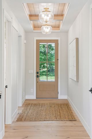 5913 Abbott Avenue S, Edina, MN 55410