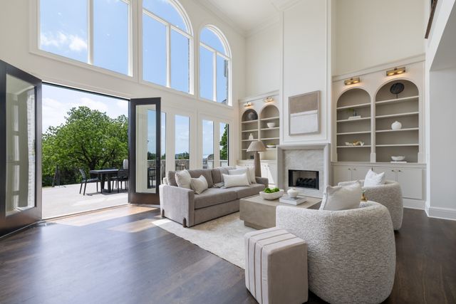 1219 Beech Hill Rd, Brentwood, TN 37027