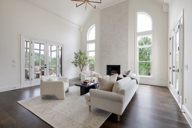1219 Beech Hill Rd, Brentwood, TN 37027