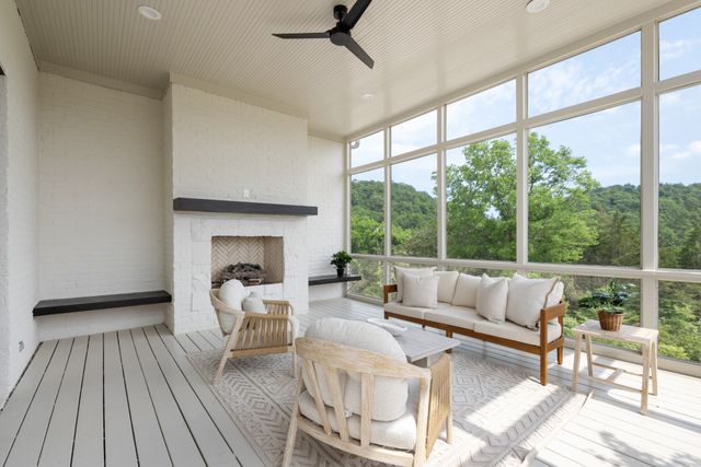 1219 Beech Hill Rd, Brentwood, TN 37027