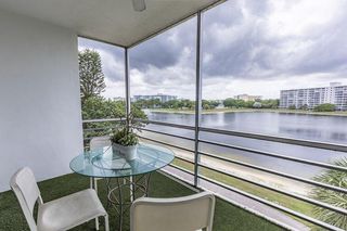 2751 N Palm Aire Dr Drive 406, Pompano Beach, FL 33069