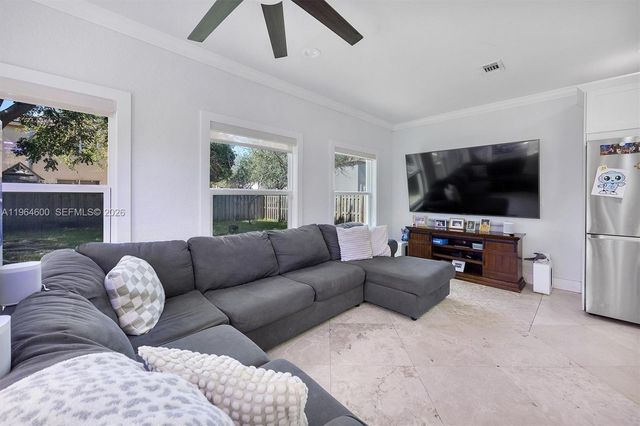 1602 SE 20th Road, Homestead, FL 33035