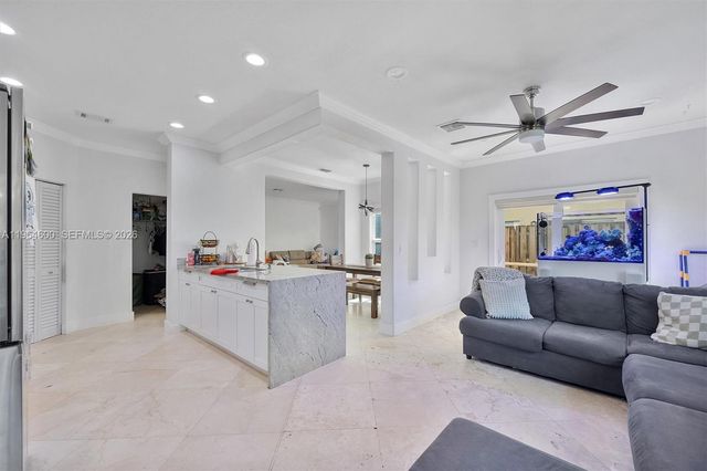 1602 SE 20th Road, Homestead, FL 33035