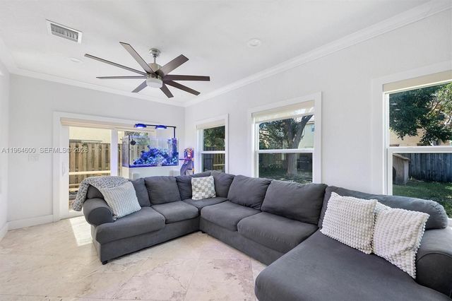 1602 SE 20th Road, Homestead, FL 33035
