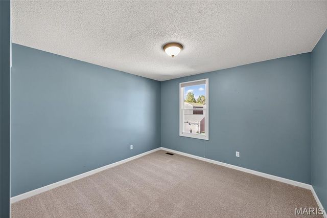 3424 Mackey Wherry Street, St Charles, MO 63301