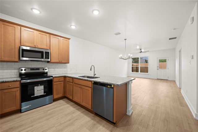 614 Campus Street, Troy, TX 76579