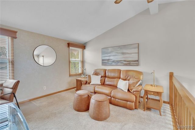 31 Hillcrest Heights, West Seneca, NY 14224
