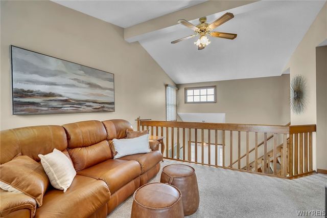 31 Hillcrest Heights, West Seneca, NY 14224