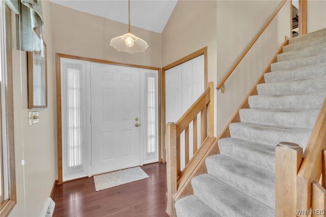 31 Hillcrest Heights, West Seneca, NY 14224