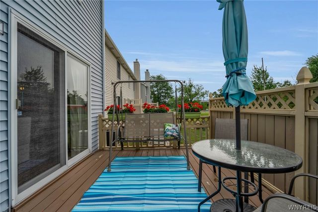 31 Hillcrest Heights, West Seneca, NY 14224