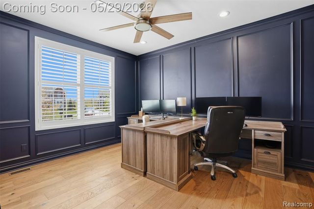 51572 Wales Court, South Lyon, MI 48178