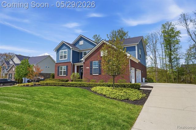 51572 Wales Court, South Lyon, MI 48178