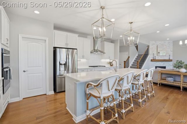 51572 Wales Court, South Lyon, MI 48178