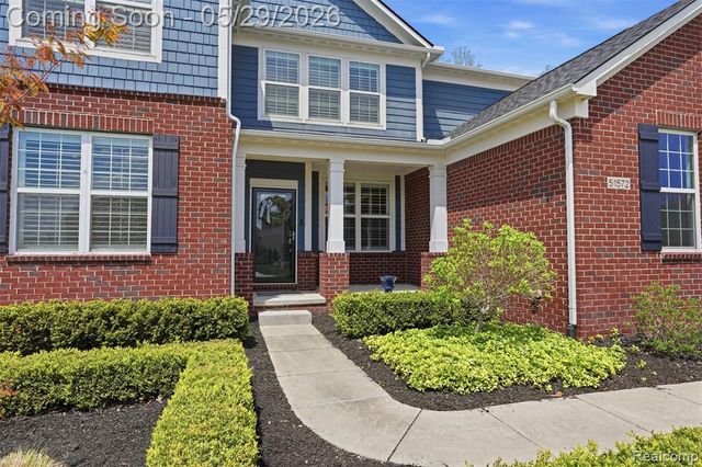 51572 Wales Court, South Lyon, MI 48178