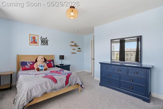 51572 Wales Court, South Lyon, MI 48178