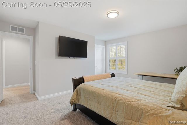 51572 Wales Court, South Lyon, MI 48178