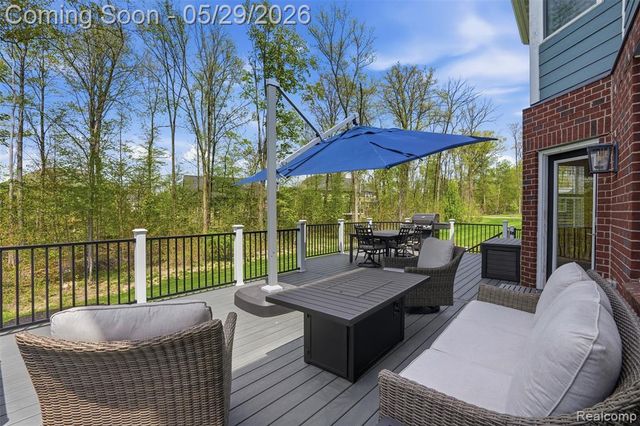 51572 Wales Court, South Lyon, MI 48178