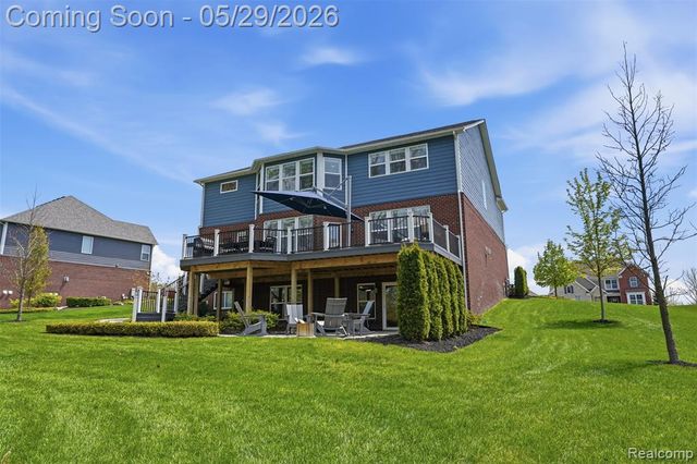 51572 Wales Court, South Lyon, MI 48178