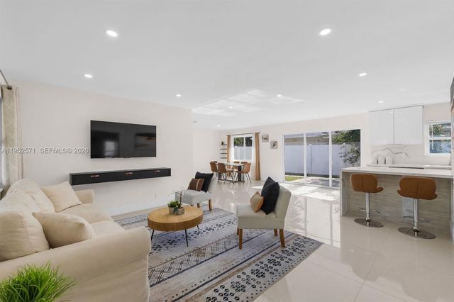 416 NE 29th St, Wilton Manors, FL 33334