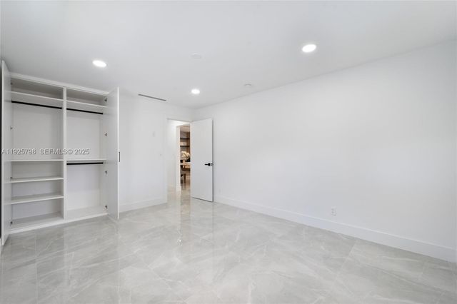 1218 Lincoln St, Hollywood, FL 33019