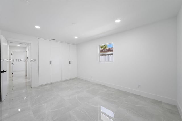 1218 Lincoln St, Hollywood, FL 33019