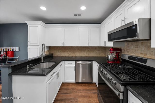 5 Pinto Drive, Tinton Falls, NJ 07753