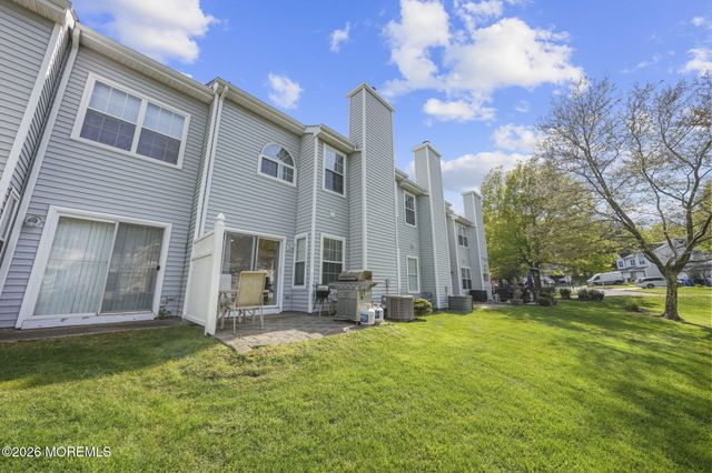 5 Pinto Drive, Tinton Falls, NJ 07753