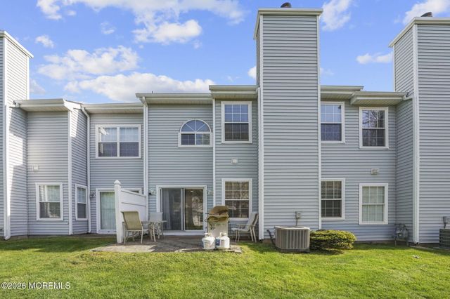 5 Pinto Drive, Tinton Falls, NJ 07753