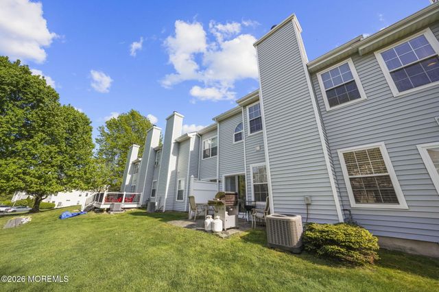 5 Pinto Drive, Tinton Falls, NJ 07753