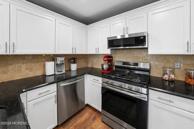 5 Pinto Drive, Tinton Falls, NJ 07753