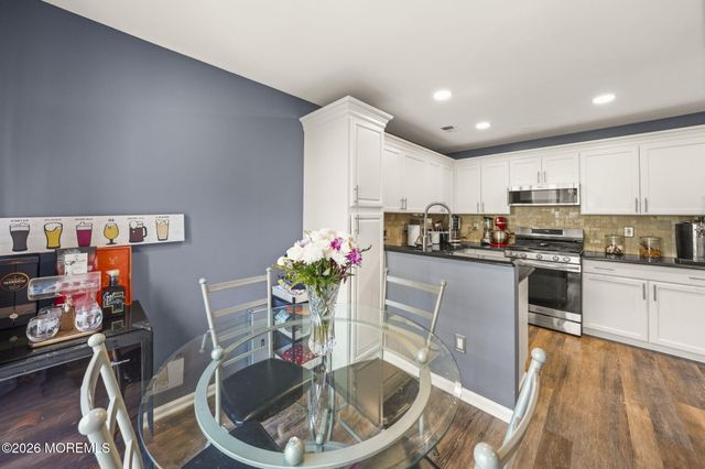5 Pinto Drive, Tinton Falls, NJ 07753