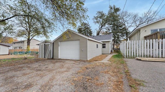 411 27th Avenue N, Saint Cloud, MN 56303