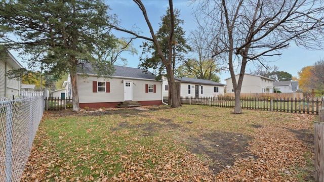 411 27th Avenue N, Saint Cloud, MN 56303